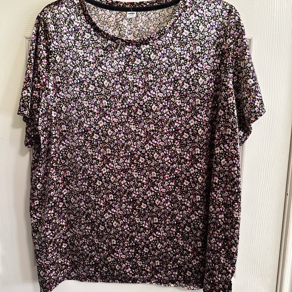 Old Navy Velvet purple & white Floral s/s Top for Women NWOT XXL